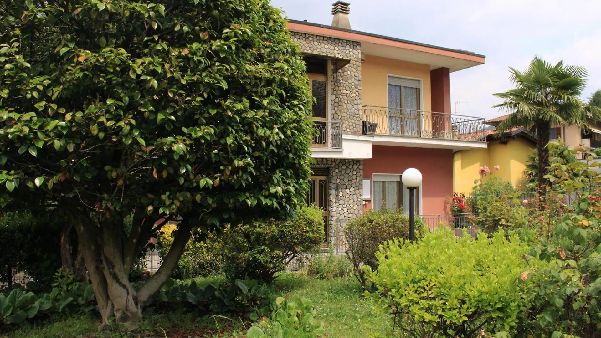 Апартаменты Old New Lugano Лавена-Понте-Треза 0*,